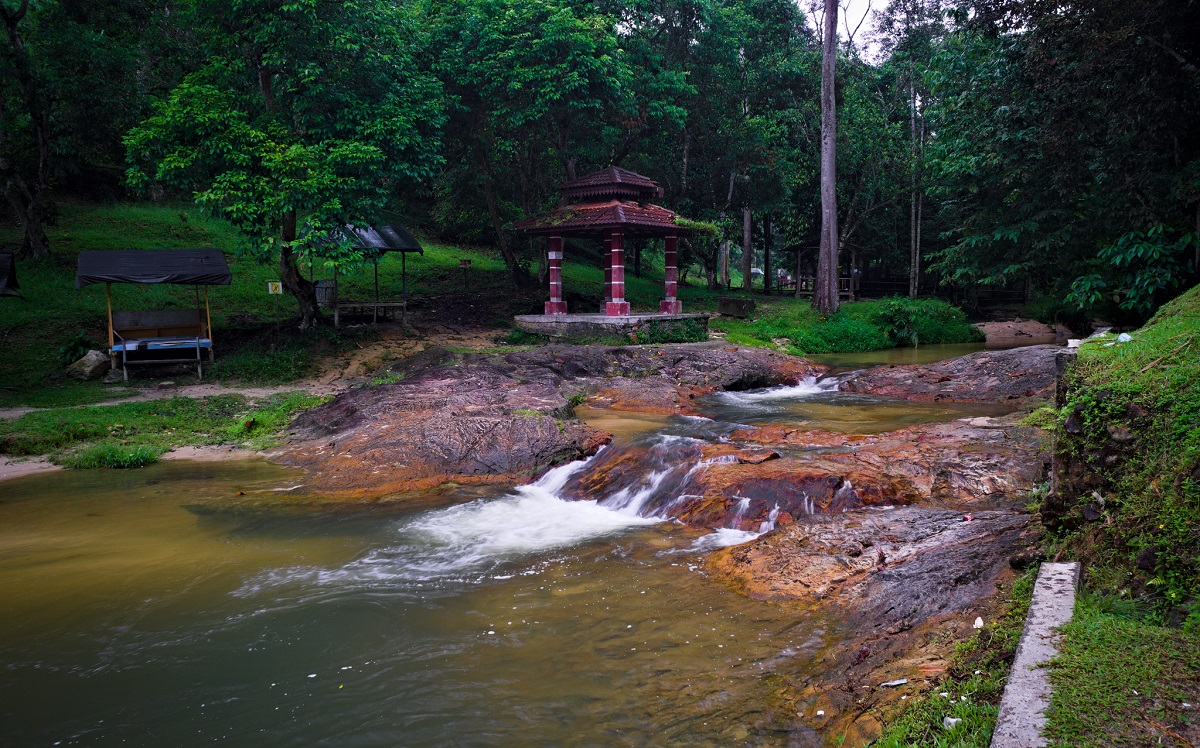 teratakkasihcascade1resizedweb.jpg