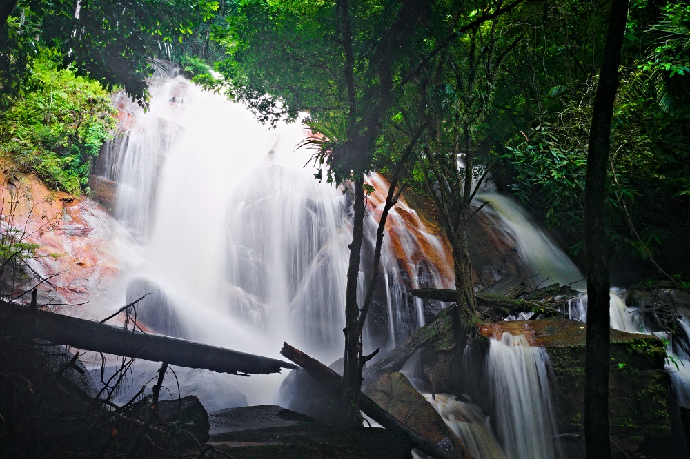 satakliangfallsideviewweb.jpg