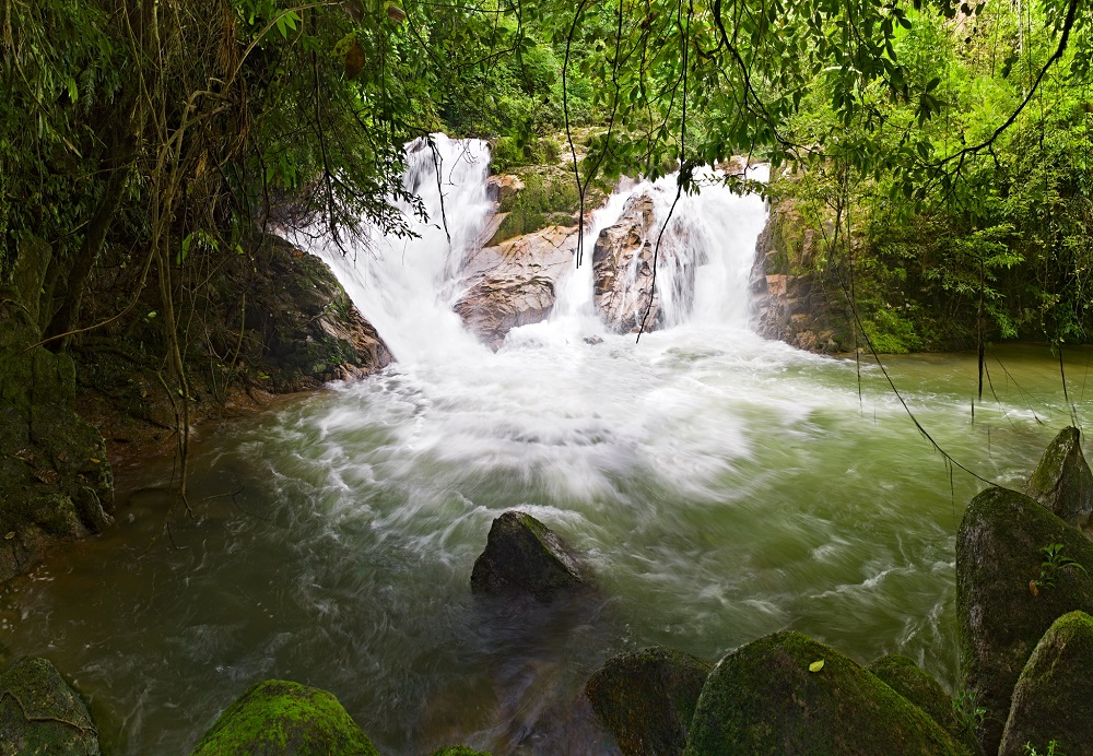 tarangfallsfrontalweb.jpg