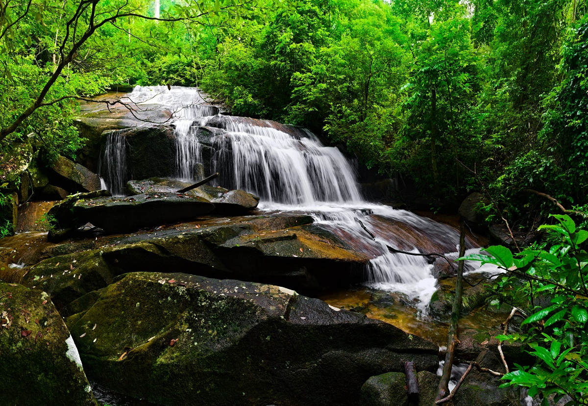 belemangfalls1wideweb1.jpg