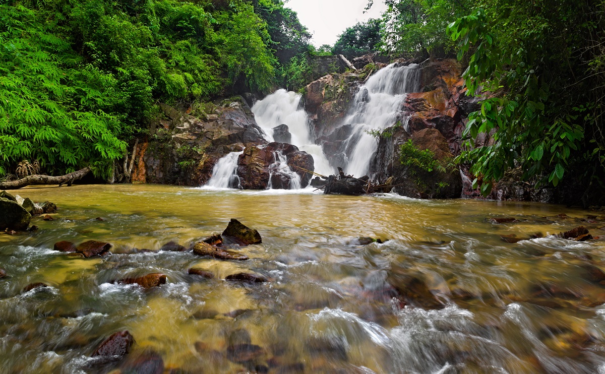 lowerchohfalls2web.jpg